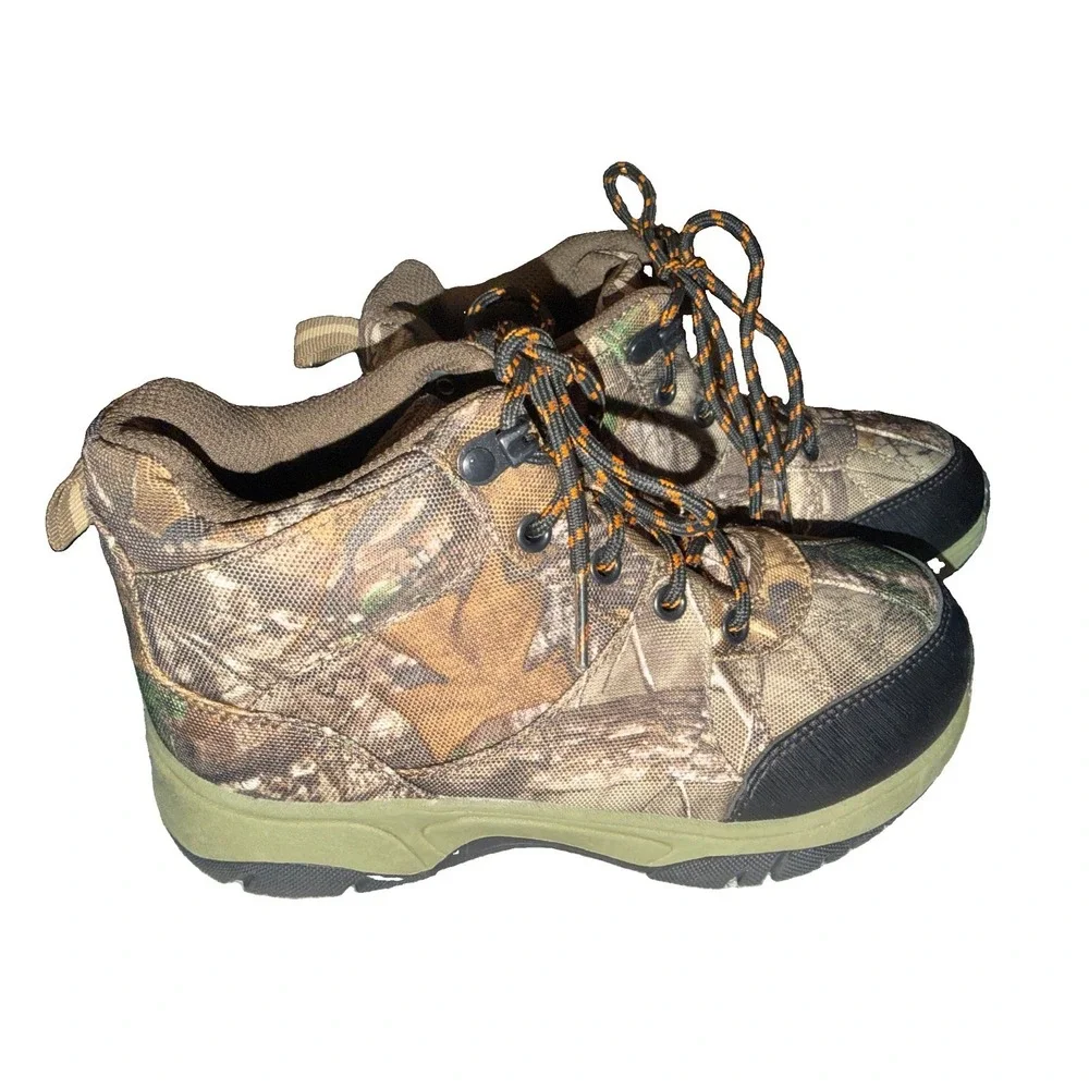 Ozark Trail Big Boys Real Tree Hiker Boots (Size 2)